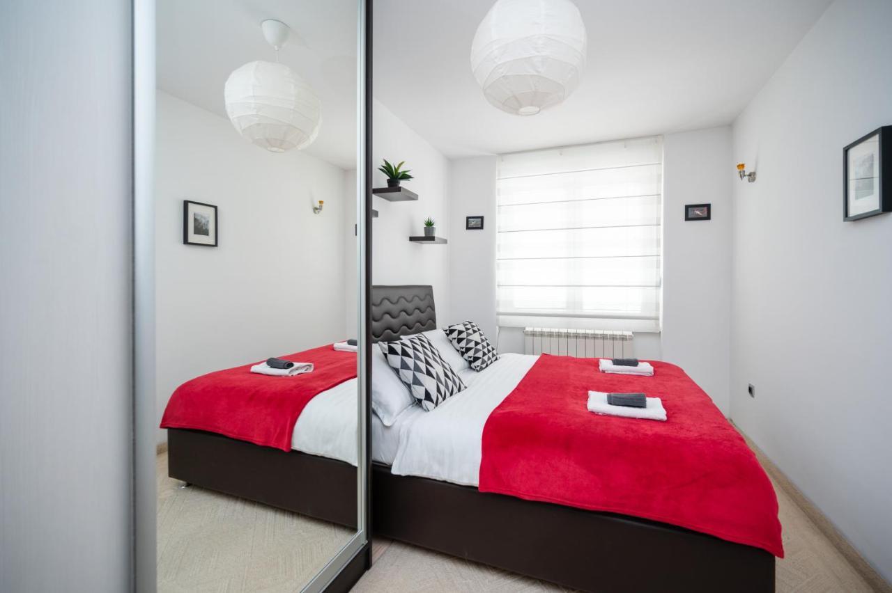 Bright 1Bdr Apartment In The City Center SJJ Eksteriør billede